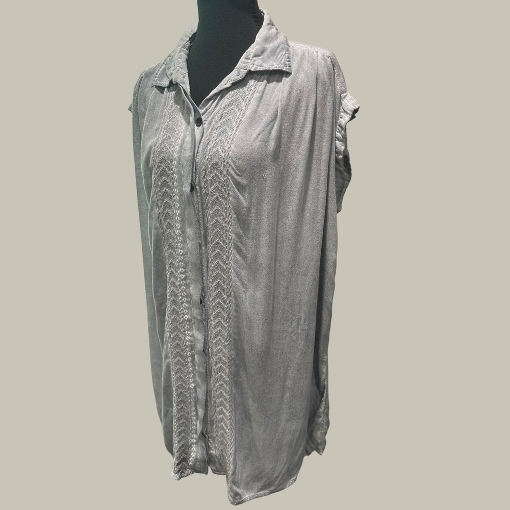 En Creme Women Blue Gray Embroider Sleeveless Button Up Tunic Top Small ED13523